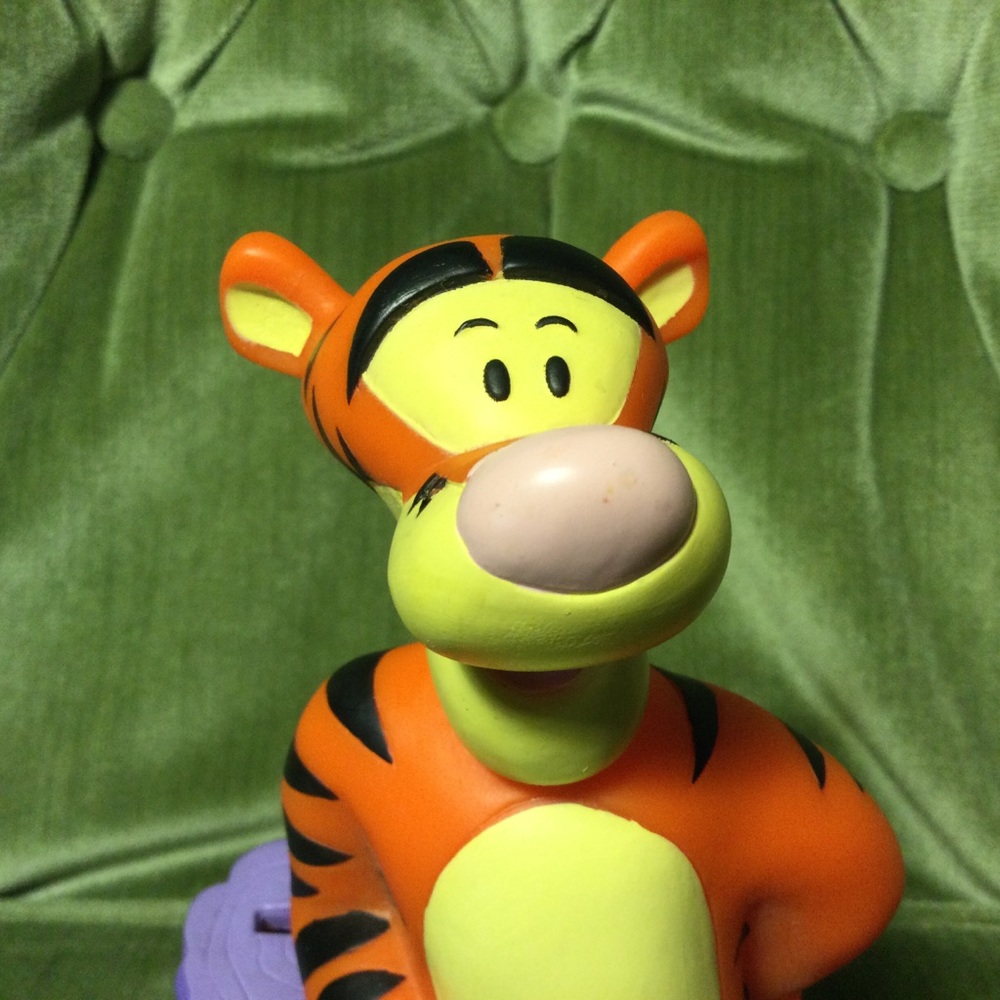 DISNEY Tigger Coin Bank Vintage - Picture 11 of 11